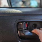 株式会社ジャストライトの浪岡 智がお送りするドアが開かない場合の画像